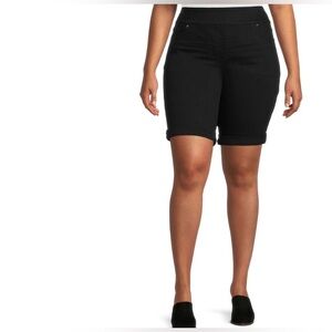 Terra & Sky‎ Black Bermuda Shorts Classic Tailored Design Women’s size 3x (B38)